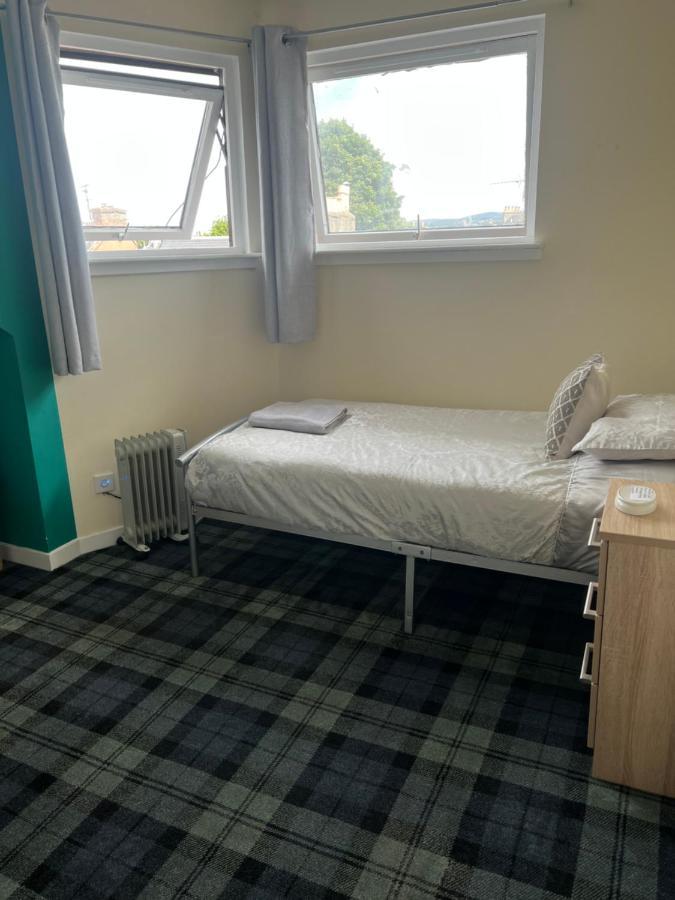 אינברנס Budget Rooms מראה חיצוני תמונה