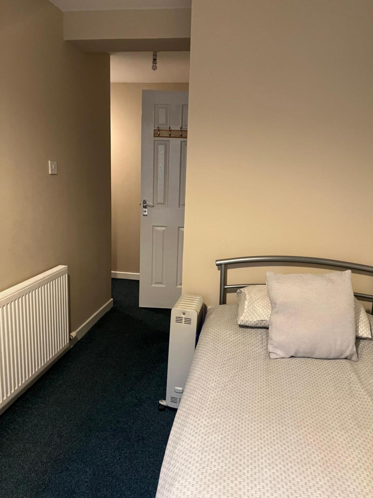 אינברנס Budget Rooms מראה חיצוני תמונה
