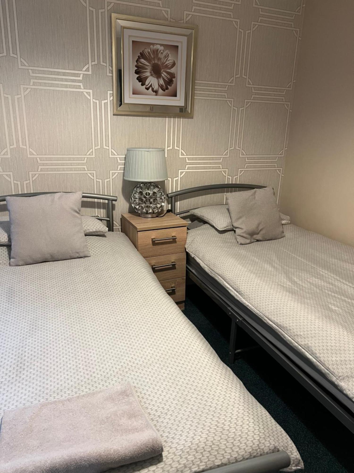 אינברנס Budget Rooms מראה חיצוני תמונה