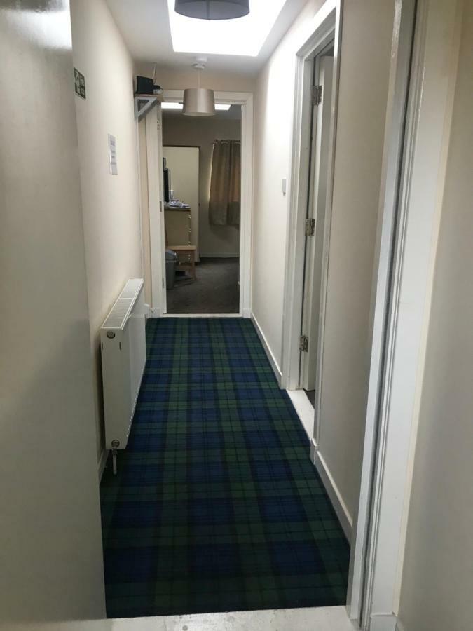 אינברנס Budget Rooms מראה חיצוני תמונה