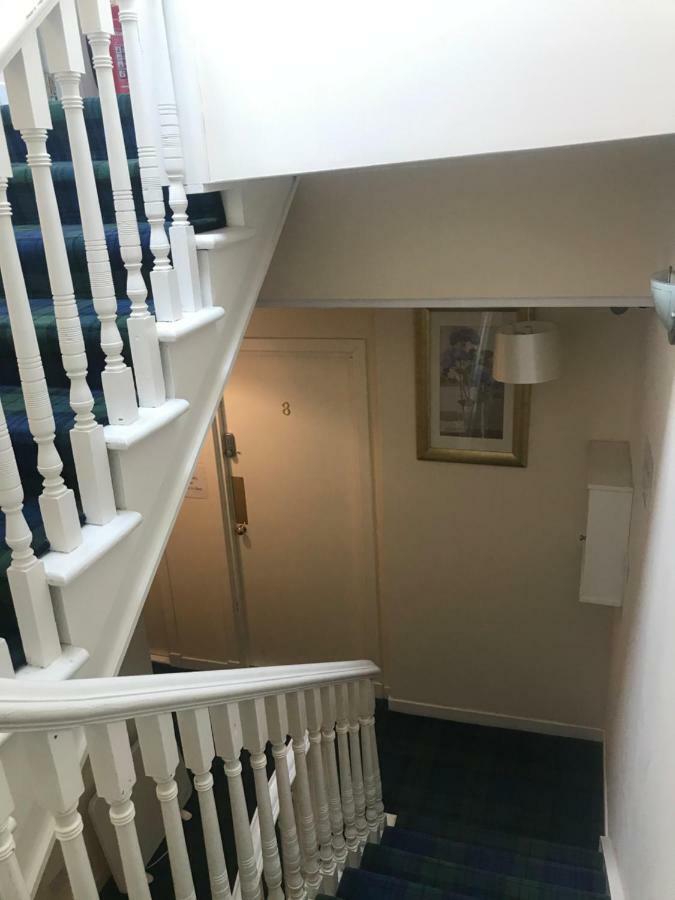 אינברנס Budget Rooms מראה חיצוני תמונה